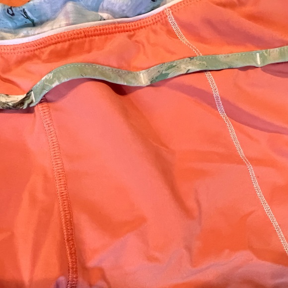 Lululemon speed shorts sz 4 - Picture 4 of 4